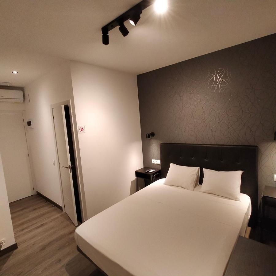 Room Pride - Madrid — Photos 2